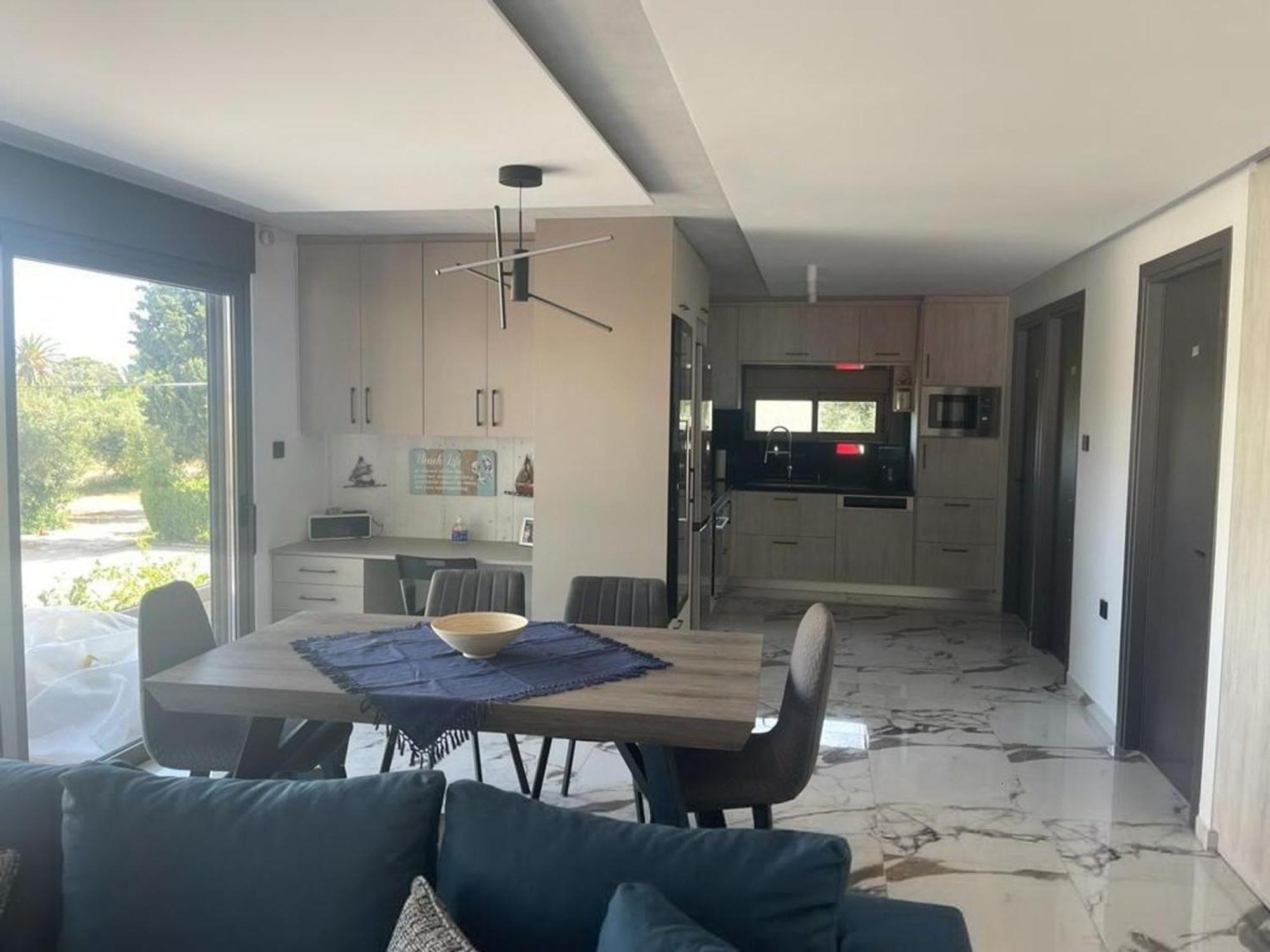 Sea View Apartment Patras Bagian luar foto